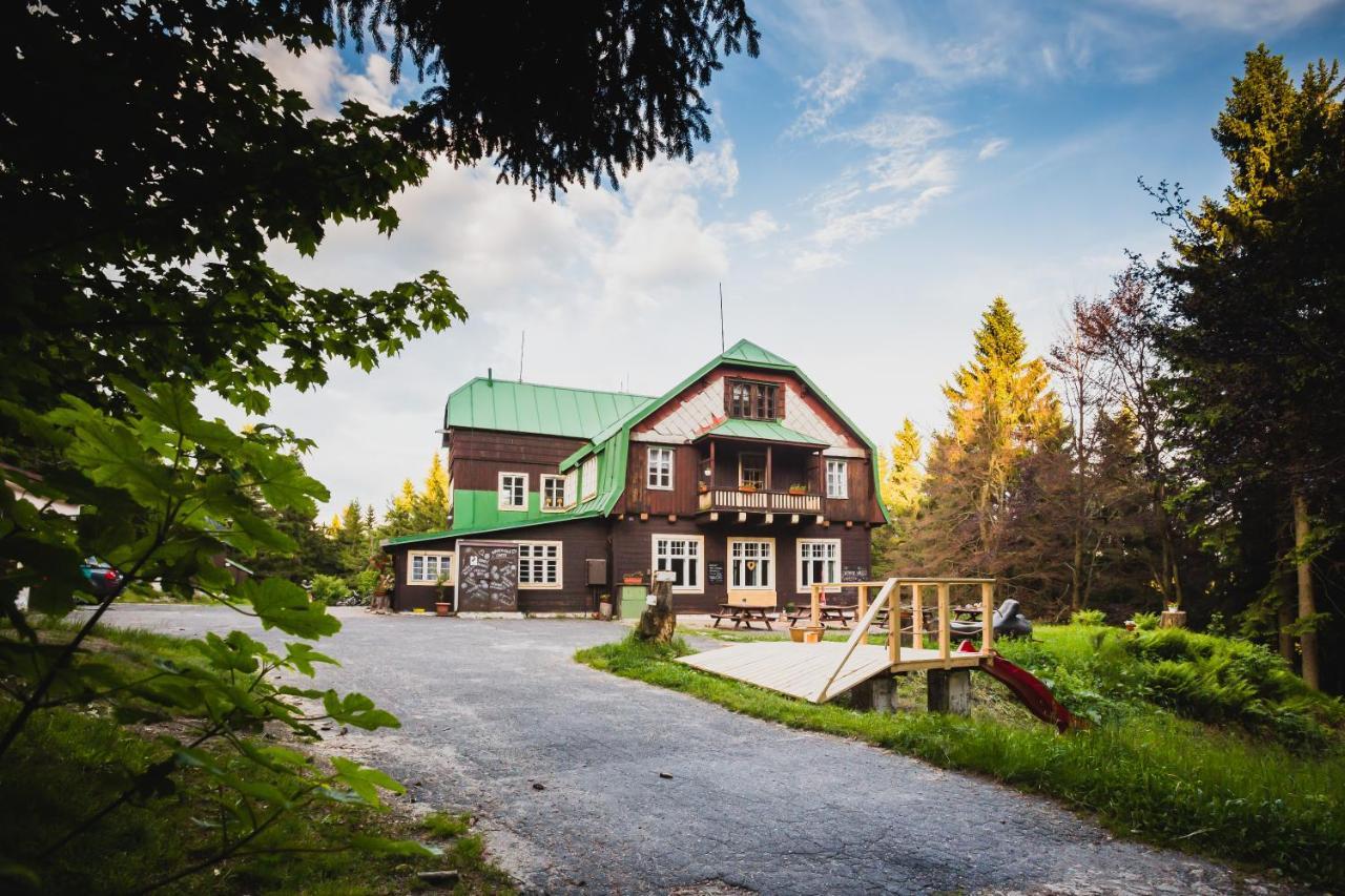 Turnovska Chata Kořenov Buitenkant foto